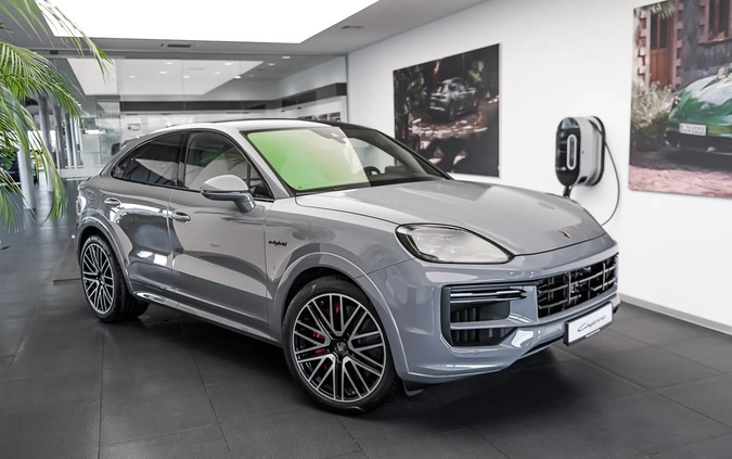 Porsche Cayenne cena 1091457 przebieg: 10, rok produkcji 2023 z Jedwabne małe 742